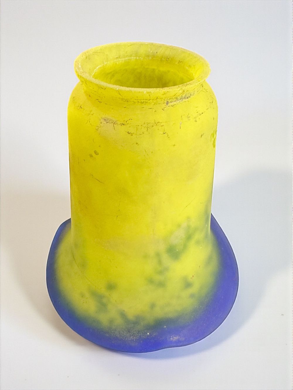 אהיל זכוכית צרפתי ארט-נובו